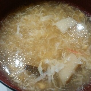 卵とカニカマとエリンギの中華風スープ☆
